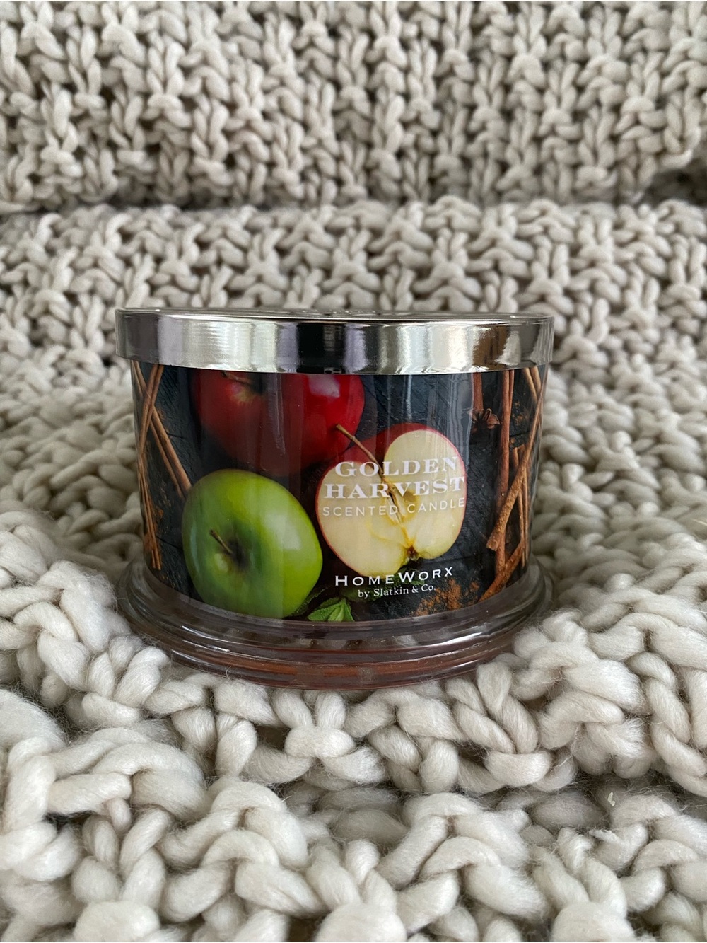 HomeWorx Golden Harvest Scented Candle - Green/Red Apple